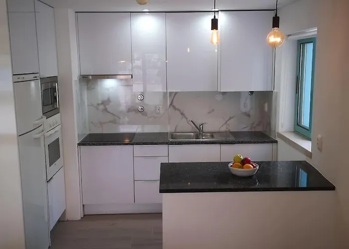 Joyful Marina - 알부페이라